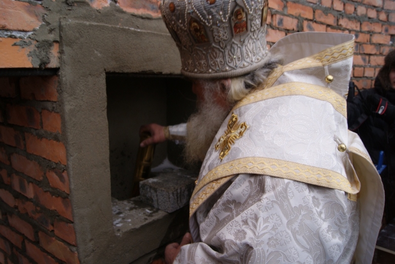 Церемония закладки камня